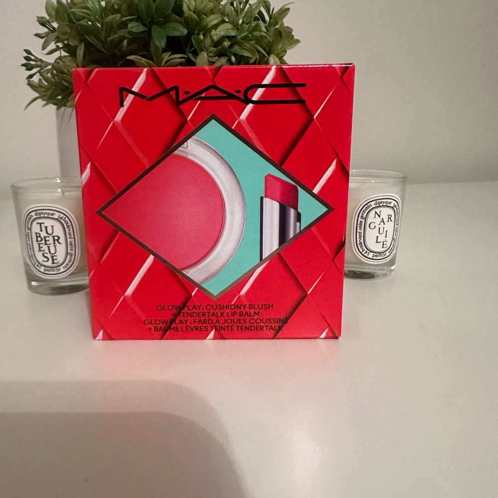 MAC Glow Play Cushiony Blush and Lip duo